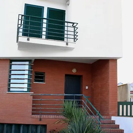 Campos Beach House *